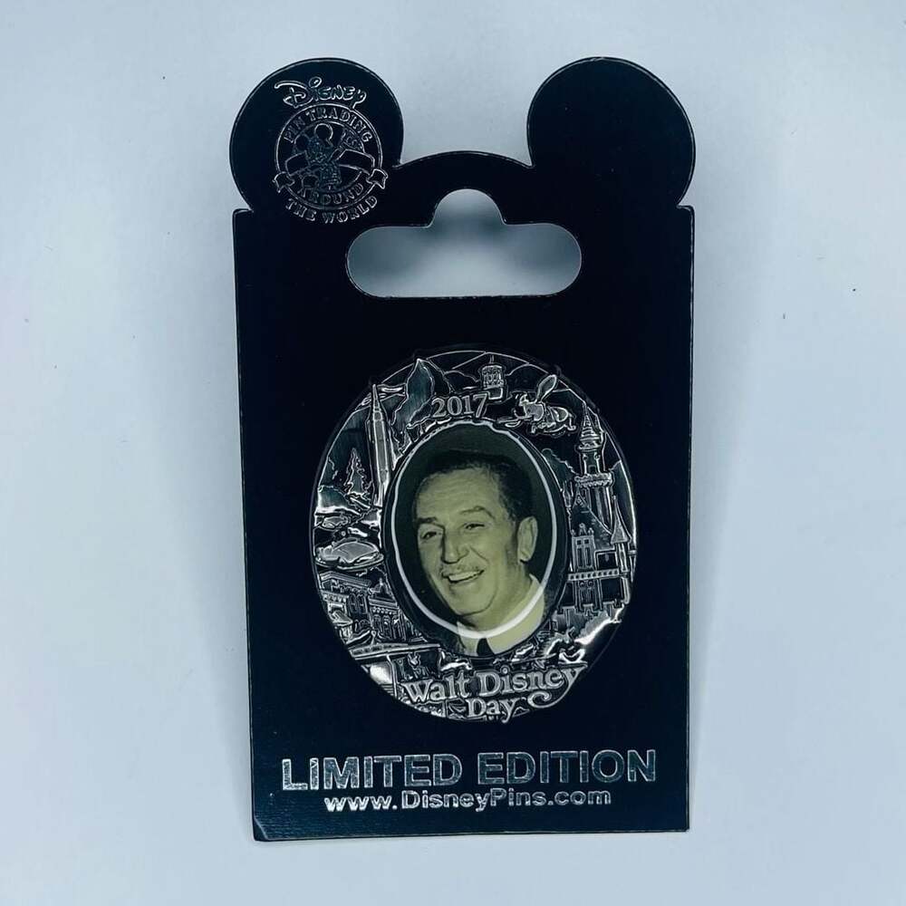Disney Parks 2017 Walt Disney Day Limited Edition Portrait‎ Pin